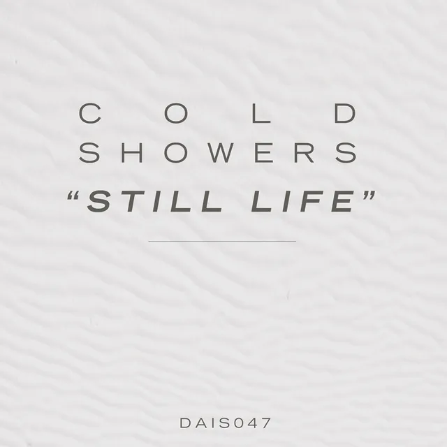 dais-vinyl-still-life-single-7-pouces-noir-shoegaze-cold-showers image 1
