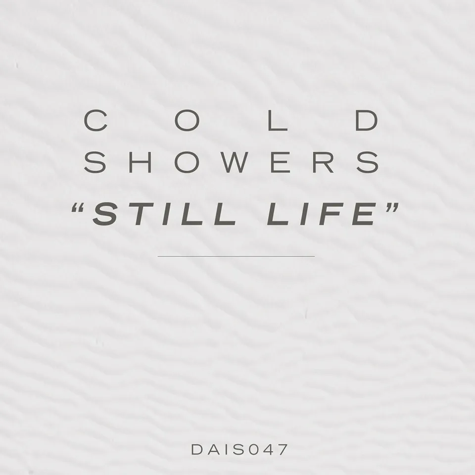 dais-vinyl-still-life-single-7-pouces-noir-shoegaze-cold-showers image 1