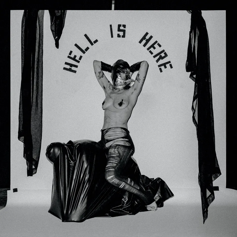 dais-records-hell-is-here-vinyle-lp-noir-indus image 1