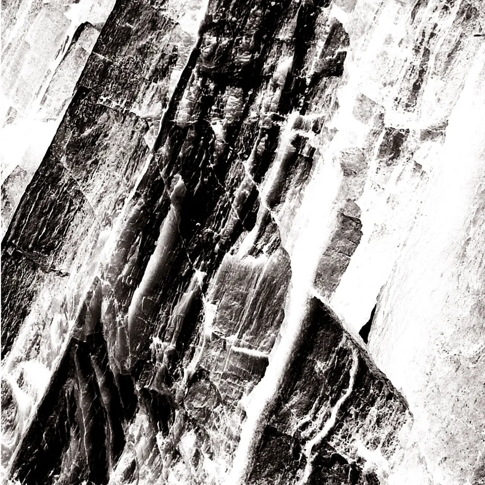 dais-records-hissing-veil-vinyle-lp-transparent-ltd-500-death-rock image 1